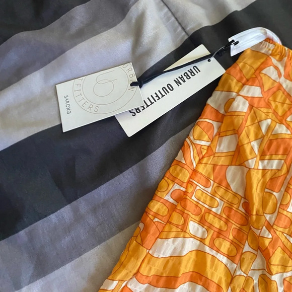 Urban Outfitters Sarong - Picture 2 of 2